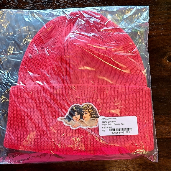 Fiorucci ANGELS BEANIE hat red New - Picture 4 of 14